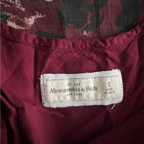 Abercrombie & Fitch Maroon Floral Long Sleeve Floral Dress - Picture 4 of 9